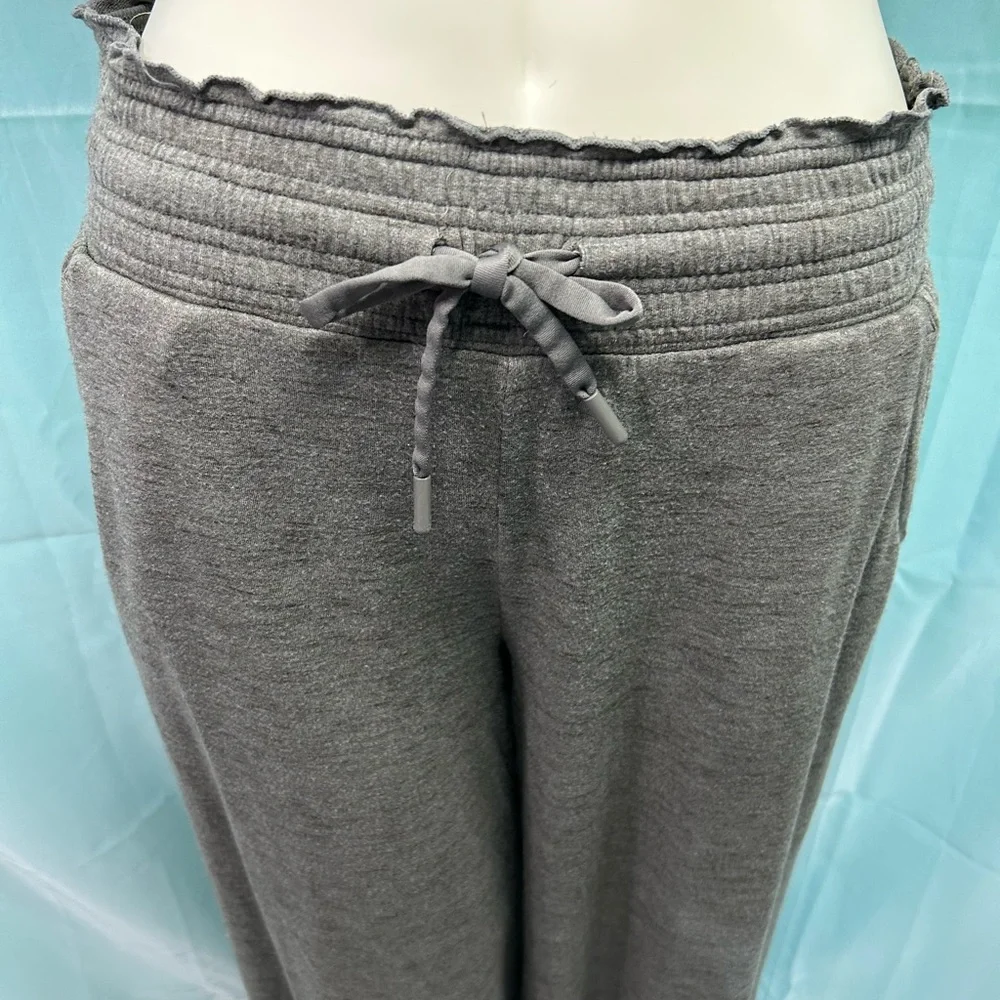 Athleta Wide Leg Pants in Gray - Picture 4 of 7
